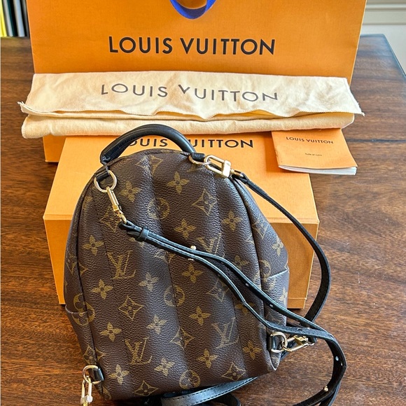 Louis Vuitton Palm Springs Bag - Picture 2 of 3